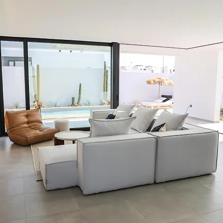 Casa Julian * لاجاريس