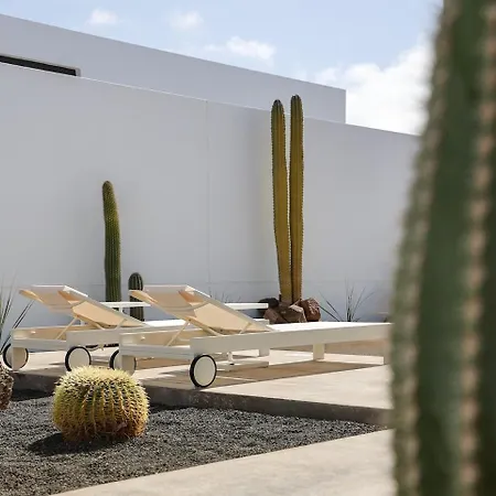 Casa Julian Lajares