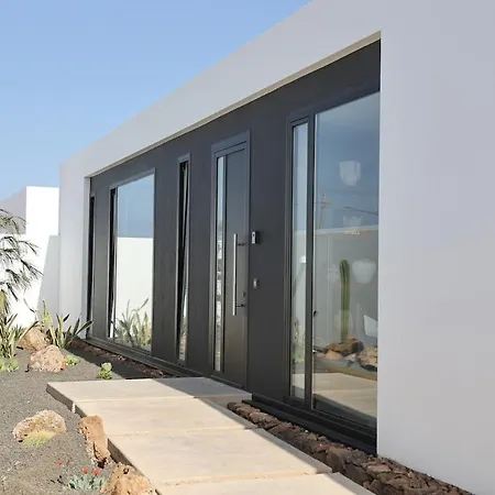 Casa Julian * لاجاريس